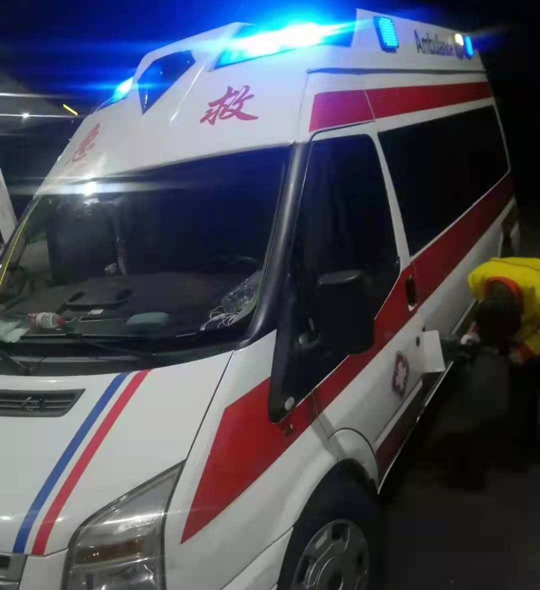 洪江市专业救护车出租